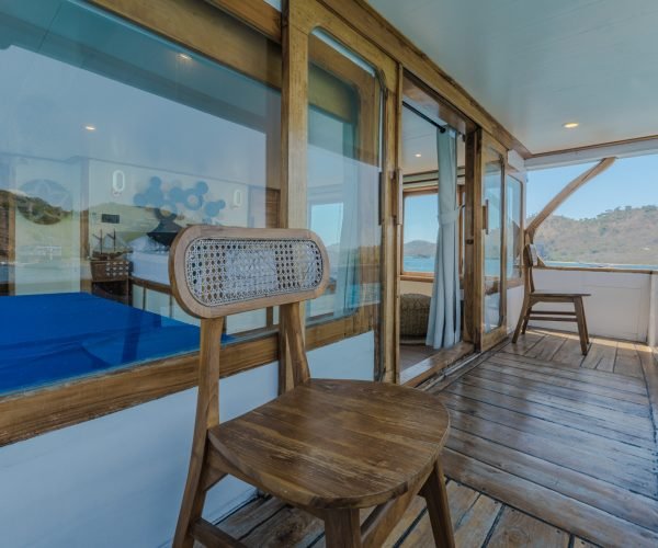 Master cabin (14)