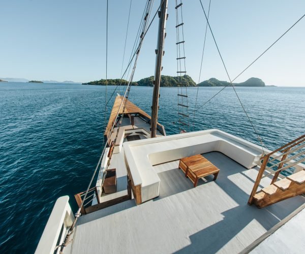 Sundeck-6