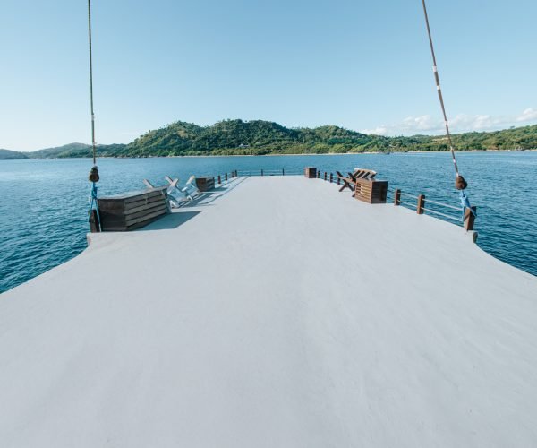 Sundeck-7